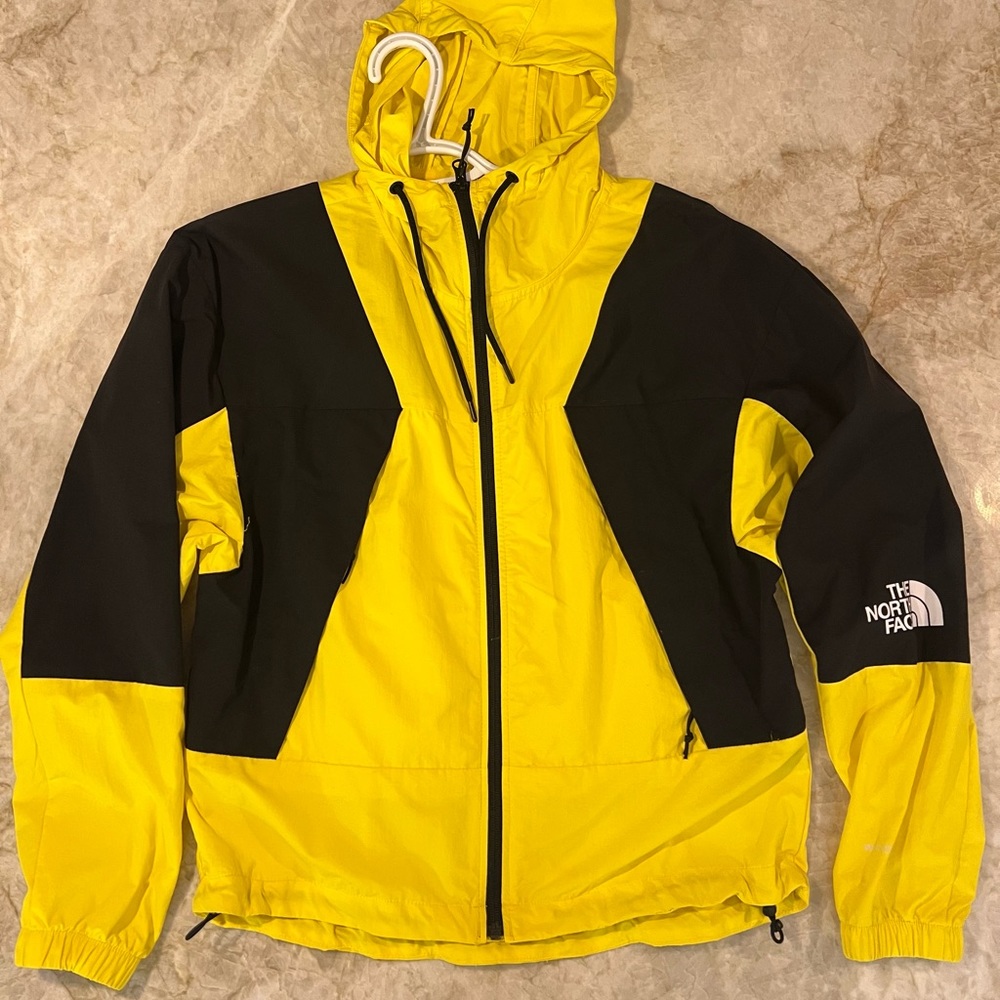 Womens North Face Wind Jacket, xs